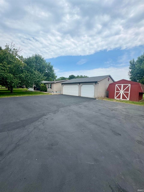 Tiny photo for 58 E State Road 28 Highway, Williamsport, IN 47993 (MLS # 202629930)