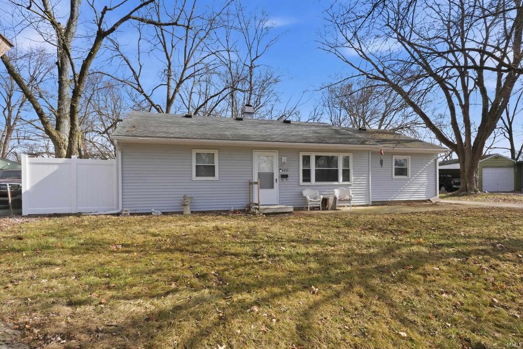 Photo of 6411 Bristol Road, Fort Wayne, IN 46816 (MLS # 202605476)