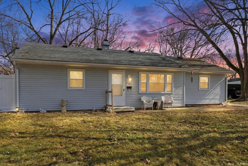 Photo of 6411 Bristol Road, Fort Wayne, IN 46816 (MLS # 202605476)