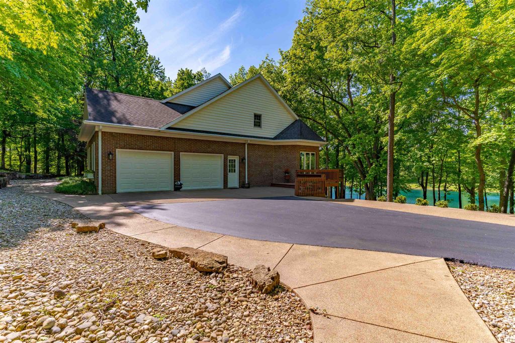 Photo of 1288 HUNTER Boulevard, Boonville, IN 47601 (MLS # 202617516)