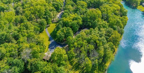 Tiny photo for 1288 HUNTER Boulevard, Boonville, IN 47601 (MLS # 202617516)
