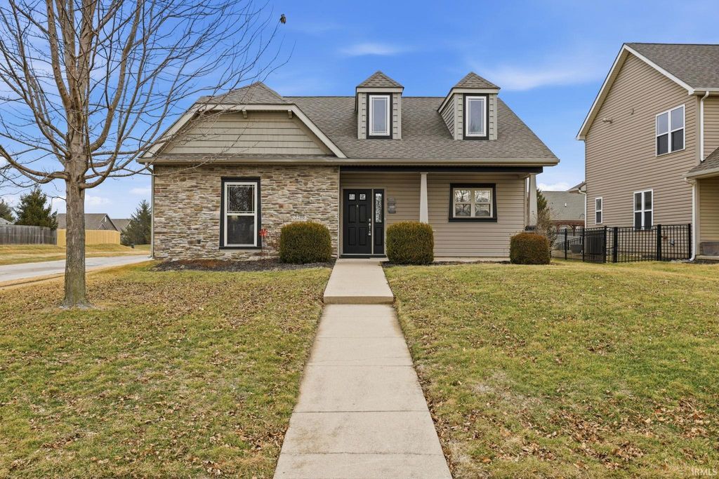 Photo of 2290 Estancia Lane, Lafayette, IN 47909 (MLS # 202605447)