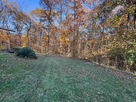 Tiny photo for 5180 E. 1200 S. Road, Haubstadt, IN 47639 (MLS # 202545518)