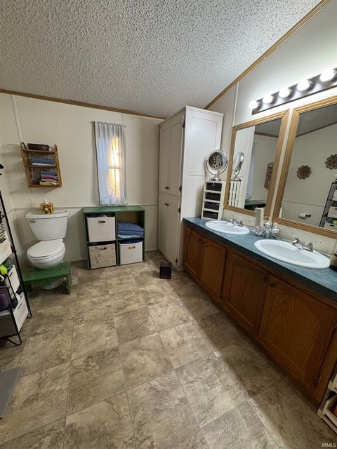 Tiny photo for 5180 E. 1200 S. Road, Haubstadt, IN 47639 (MLS # 202545518)