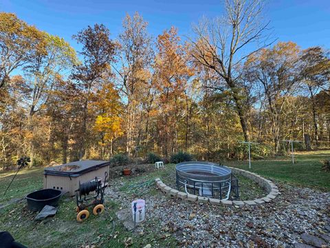 Tiny photo for 5180 E. 1200 S. Road, Haubstadt, IN 47639 (MLS # 202545518)