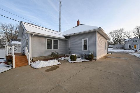 Tiny photo for 206 W WASHINGTON Street, Galveston, IN 46932 (MLS # 202548544)