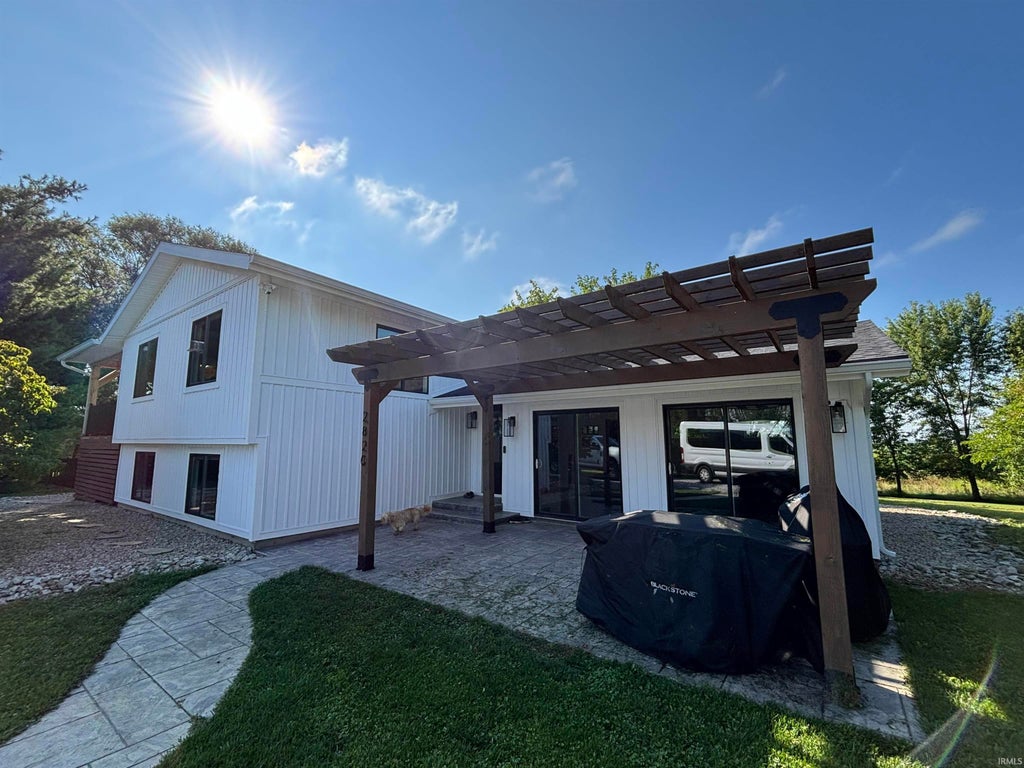 Photo of 2820 W 300 N, Bluffton, IN 46714 (MLS # 202640207)