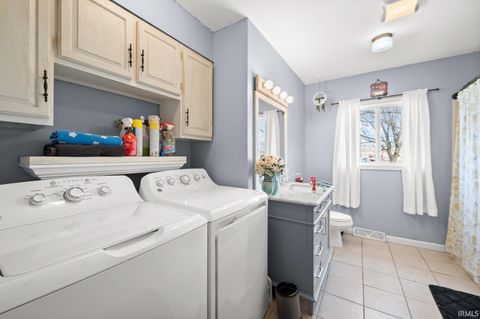Tiny photo for 610 Hillcrest Drive, Monticello, IN 47960 (MLS # 202609498)