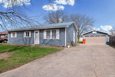Tiny photo for 610 Hillcrest Drive, Monticello, IN 47960 (MLS # 202609498)