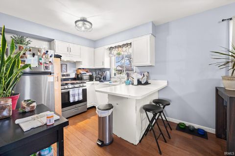 Tiny photo for 610 Hillcrest Drive, Monticello, IN 47960 (MLS # 202609498)
