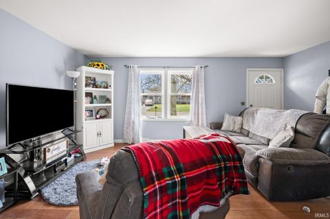 Tiny photo for 610 Hillcrest Drive, Monticello, IN 47960 (MLS # 202609498)