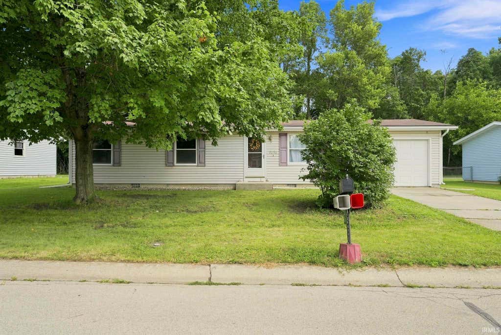 Photo of 2030 Chief Turtle Court, Huntington, IN 46750 (MLS # 202630977)