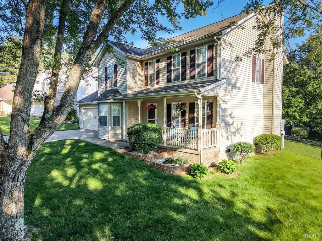 Photo of 1206 W Acacia Court, Bloomington, IN 47404 (MLS # 202617816)