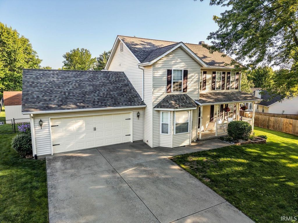 Photo of 1206 W Acacia Court, Bloomington, IN 47404 (MLS # 202617816)
