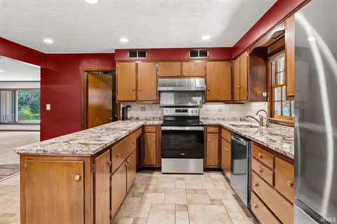 Tiny photo for 521 Kerber Road, West Lafayette, IN 47906 (MLS # 202635113)