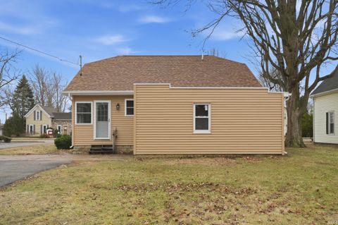 Tiny photo for 1611 E Center Street, Warsaw, IN 46580 (MLS # 202605392)