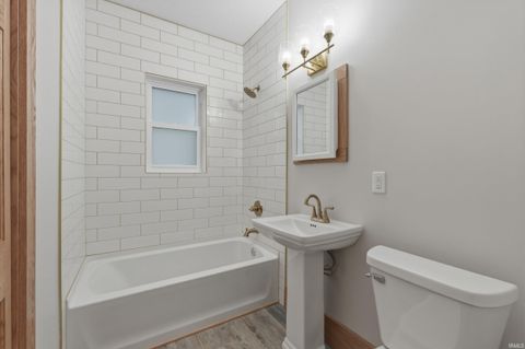 Tiny photo for 1611 E Center Street, Warsaw, IN 46580 (MLS # 202605392)