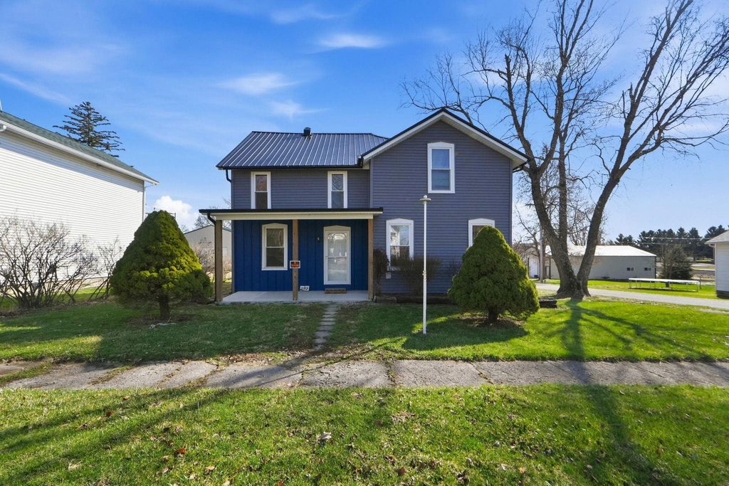 Photo of 203 N Main Street, Hudson, IN 46747 (MLS # 202608456)