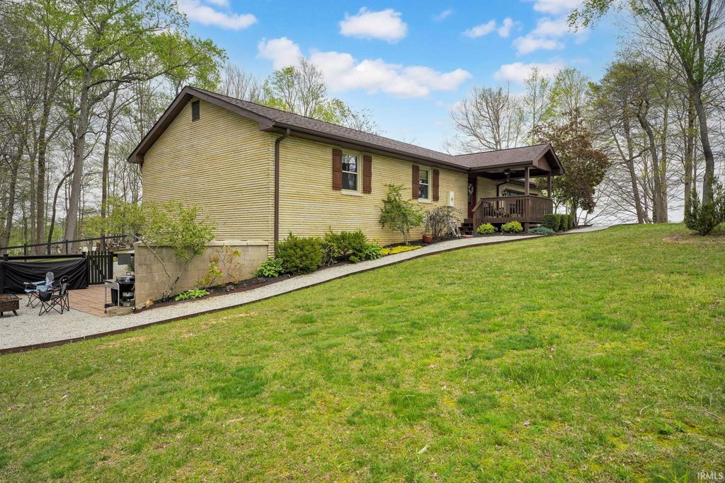 Photo of 505 SHANDELL DR Dr, Bedford, IN 47421 (MLS # 202614005)