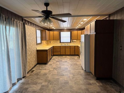 Tiny photo for 2418 E 550 North Road, Rochester, IN 46975 (MLS # 202547303)