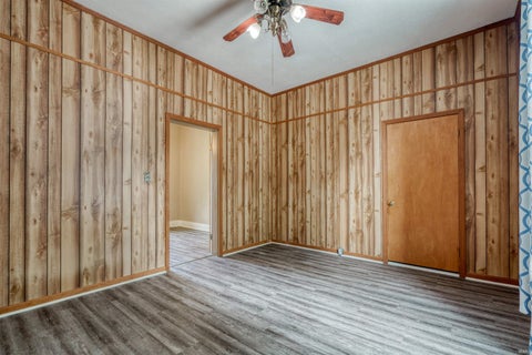 Tiny photo for 211 N Lincoln Avenue, Rockport, IN 47635 (MLS # 202635380)