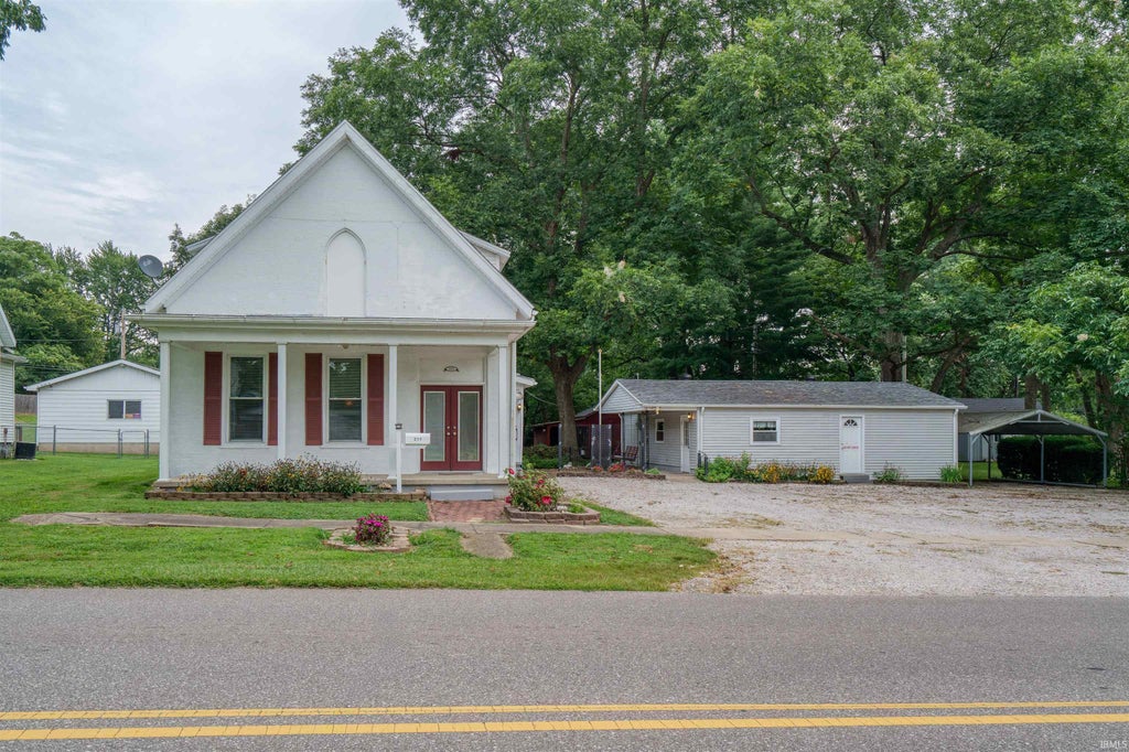 Photo of 211 N Lincoln Avenue, Rockport, IN 47635 (MLS # 202635380)