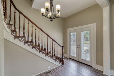 Tiny photo for 211 N Lincoln Avenue, Rockport, IN 47635 (MLS # 202635380)