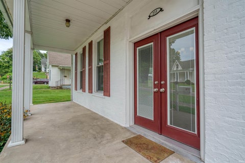 Tiny photo for 211 N Lincoln Avenue, Rockport, IN 47635 (MLS # 202635380)