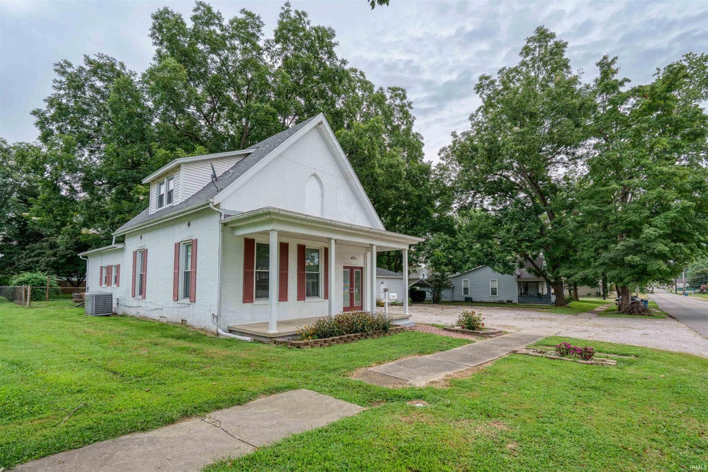 Photo of 211 N Lincoln Avenue, Rockport, IN 47635 (MLS # 202635380)
