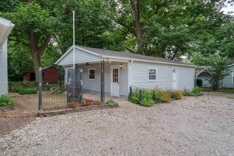 Tiny photo for 211 N Lincoln Avenue, Rockport, IN 47635 (MLS # 202635380)