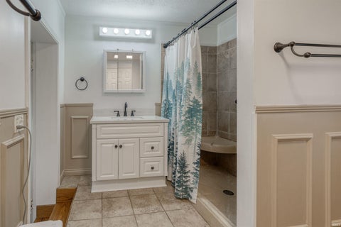 Tiny photo for 211 N Lincoln Avenue, Rockport, IN 47635 (MLS # 202635380)
