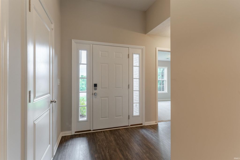 Photo of 832 Tawny Drive, Evansville, IN 47712 (MLS # 202619037)