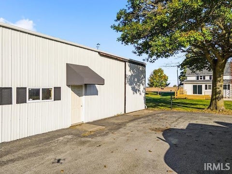 Tiny photo for 560 E 900 S, Fairmount, IN 46928 (MLS # 202643828)