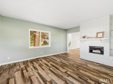 Tiny photo for 560 E 900 S, Fairmount, IN 46928 (MLS # 202643828)