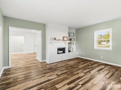 Tiny photo for 560 E 900 S, Fairmount, IN 46928 (MLS # 202643828)