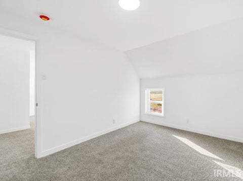 Tiny photo for 560 E 900 S, Fairmount, IN 46928 (MLS # 202643828)