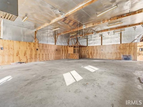 Tiny photo for 560 E 900 S, Fairmount, IN 46928 (MLS # 202643828)
