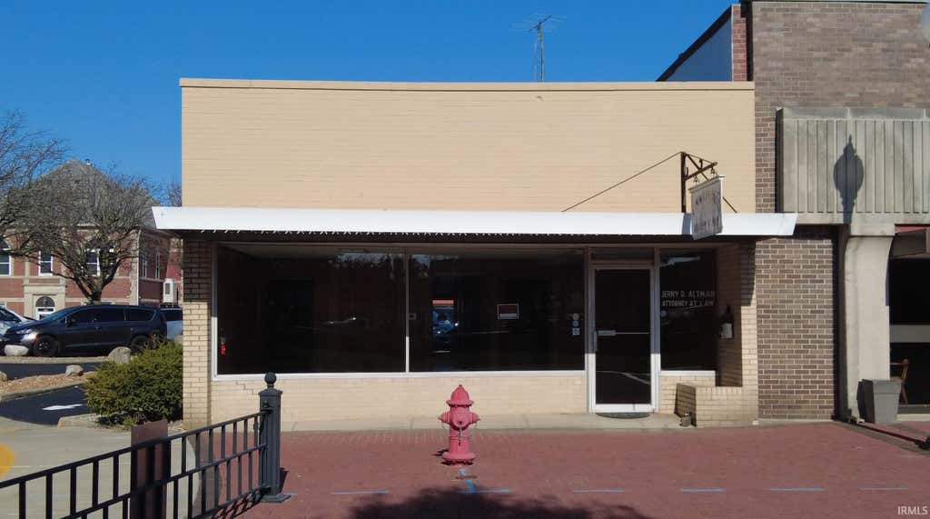 Photo of 116 Constitution Plaza, Monticello, IN 47960 (MLS # 202633867)