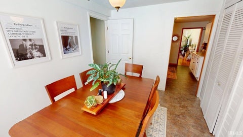 Tiny photo for 425 E Dodds Street, Bloomington, IN 47401 (MLS # 202624405)