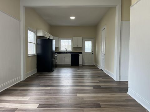 Tiny photo for 311 N Mill Street, Veedersburg, IN 47987 (MLS # 202605705)