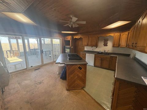 Tiny photo for 12160 E 400 N, Greentown, IN 46936 (MLS # 202606115)