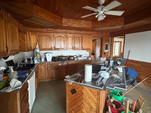 Tiny photo for 12160 E 400 N, Greentown, IN 46936 (MLS # 202606115)