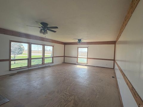 Tiny photo for 12160 E 400 N, Greentown, IN 46936 (MLS # 202606115)