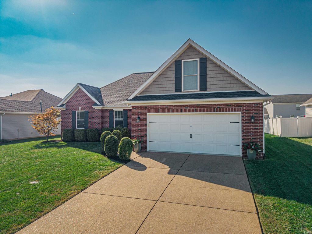 Photo of 3142 Helmsford Court, Evansville, IN 47715 (MLS # 202542322)
