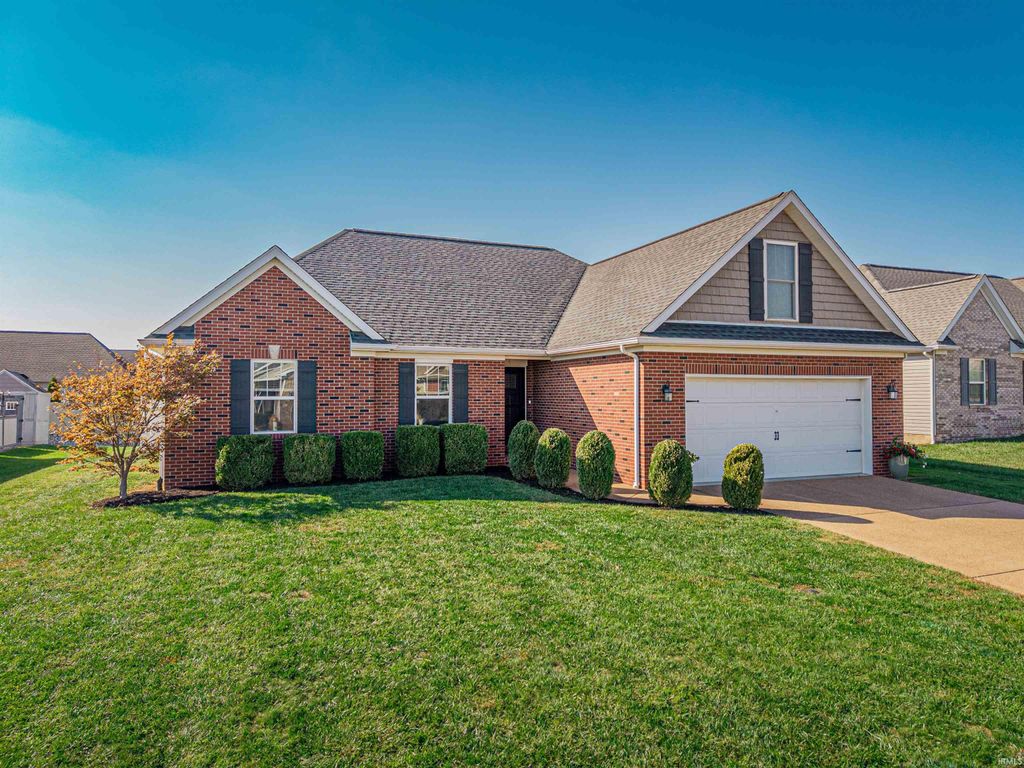Photo of 3142 Helmsford Court, Evansville, IN 47715 (MLS # 202542322)