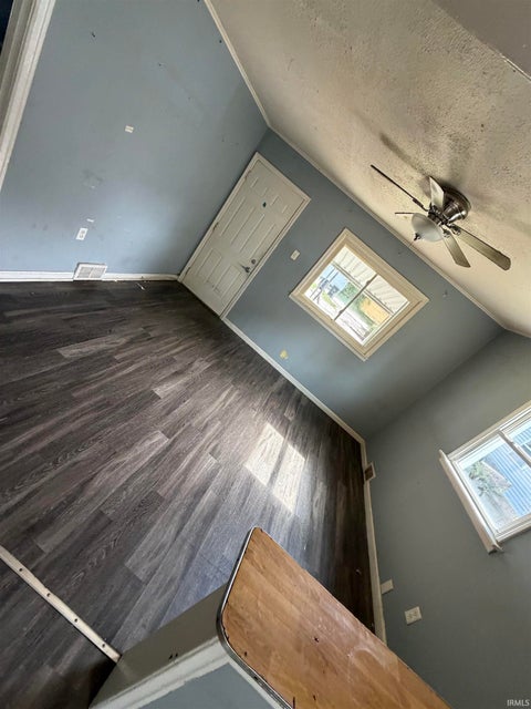 Tiny photo for 4821 Weisser Park Avenue, Fort Wayne, IN 46806 (MLS # 202637953)
