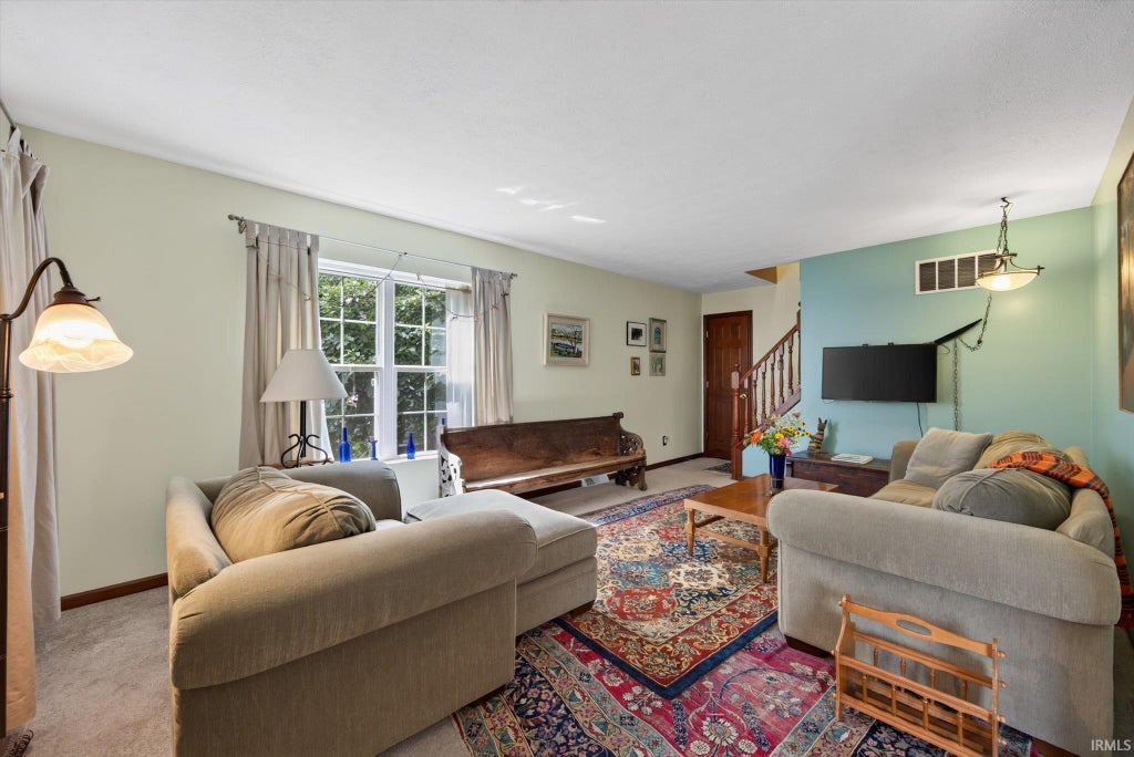 Photo of 1010 W 7Th Street, Bloomington, IN 47404 (MLS # 202633473)