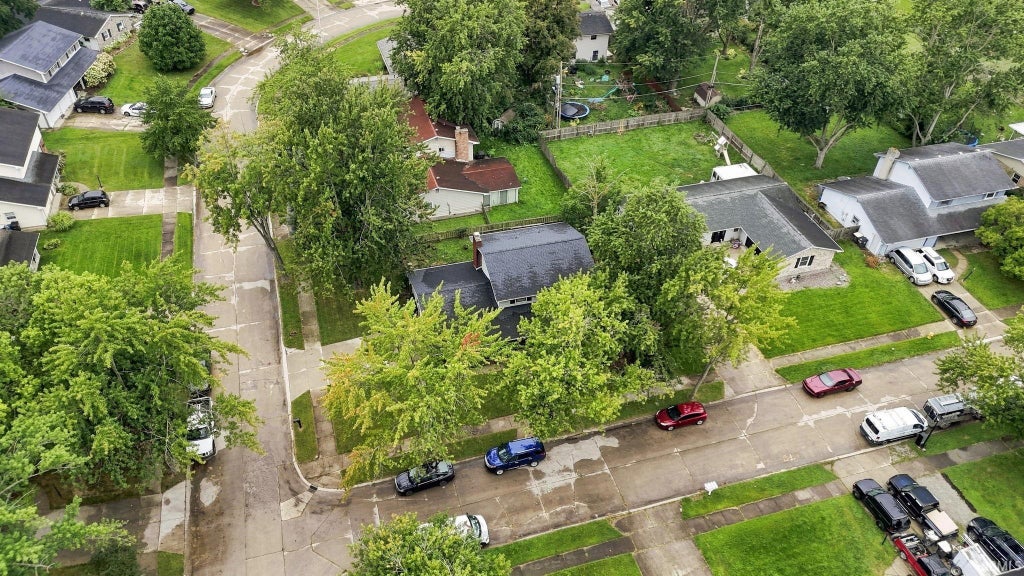 Photo of 6109 Graymoor Lane, Fort Wayne, IN 46835 (MLS # 202636184)