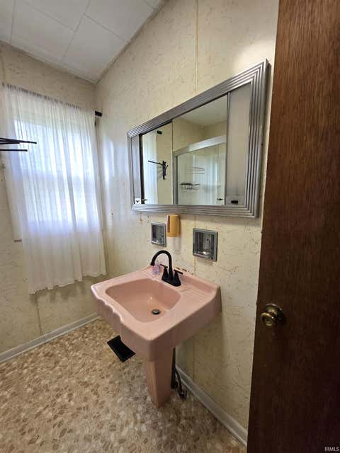 Tiny photo for 9530 S County Road 50 East, Galveston, IN 46932 (MLS # 202632841)