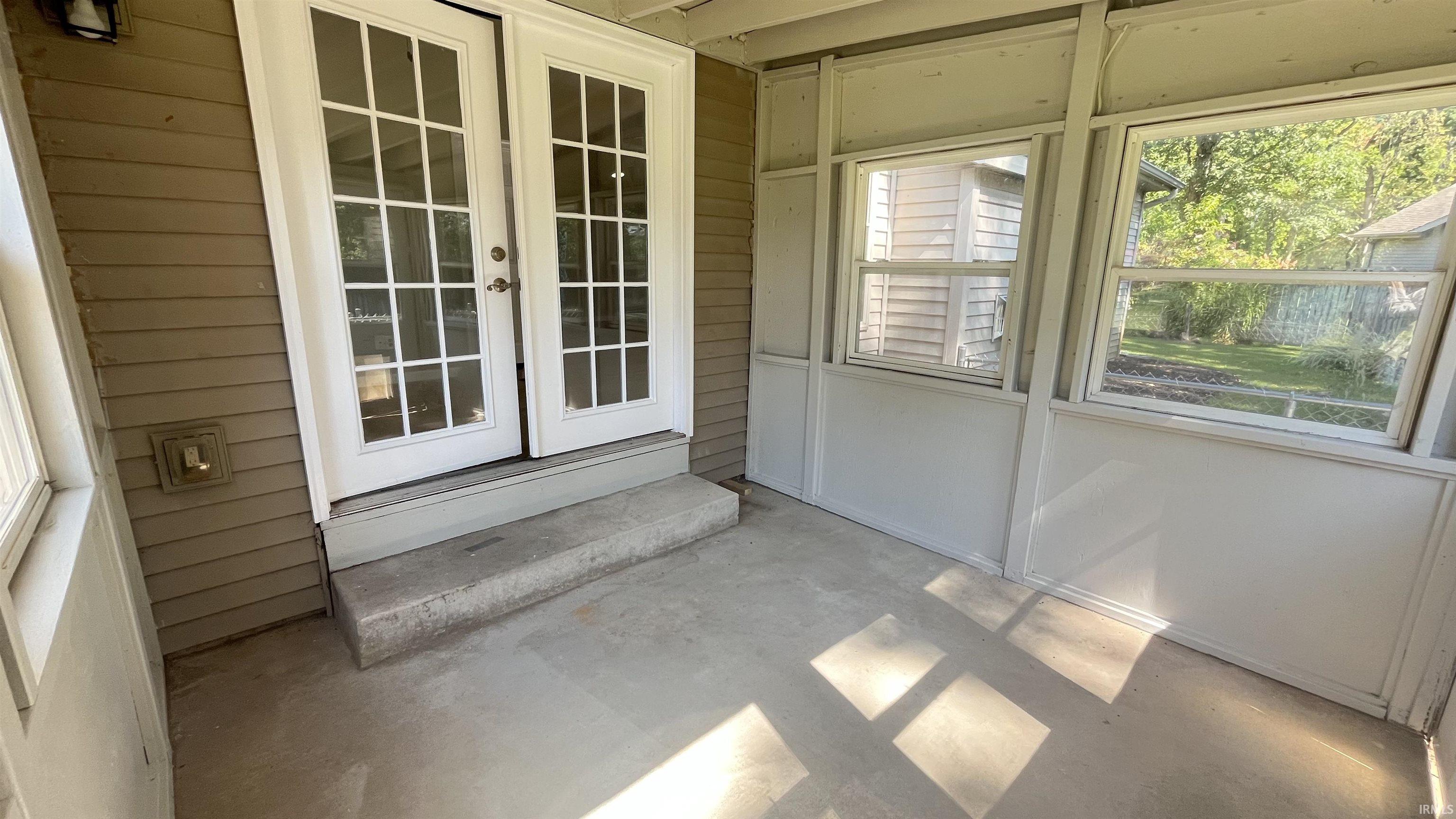 Granger, Indiana 46530, United States, 3 Bedrooms Bedrooms, ,2 BathroomsBathrooms,Residential,Active,209420